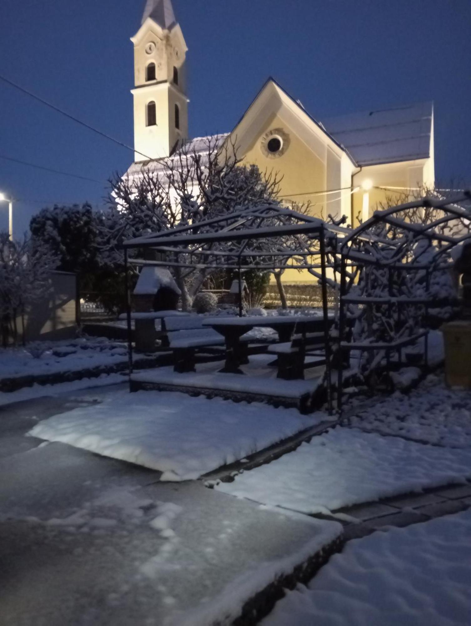 Guesthouse Pavlicic Dreznik Grad Exterior photo